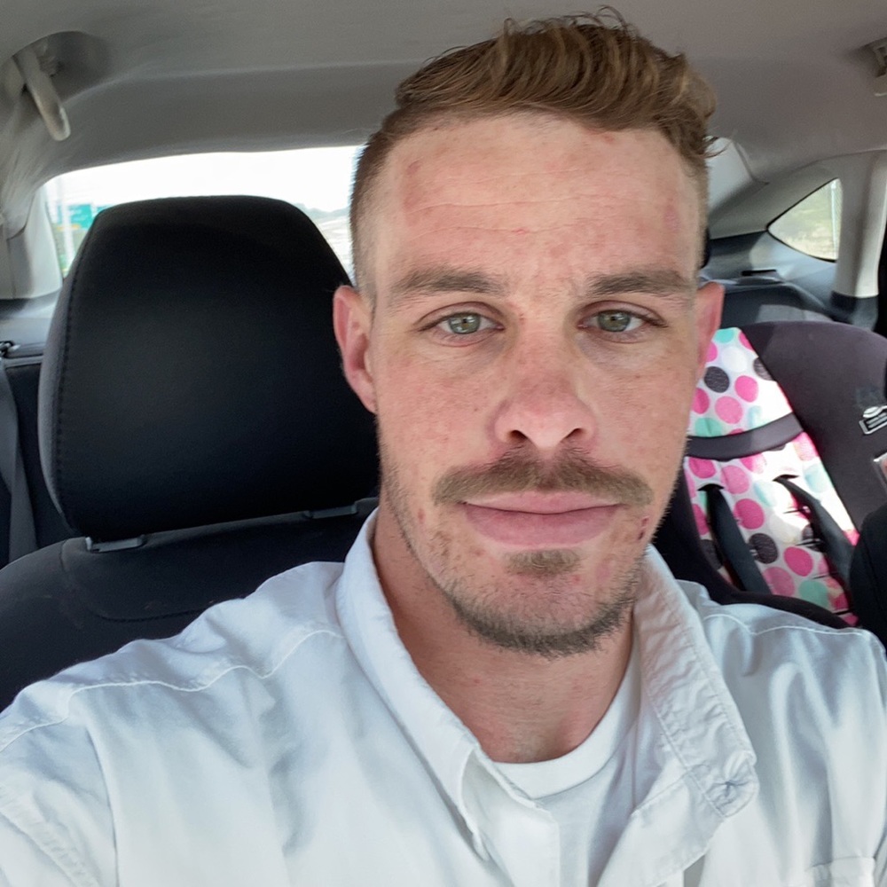 Meet your Posher, Zachary